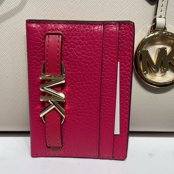 MICHAEL KORS
Reed Large Pebbled Leather Card Holder Case
Electric Pink 
NWT - Picture 3 of 16